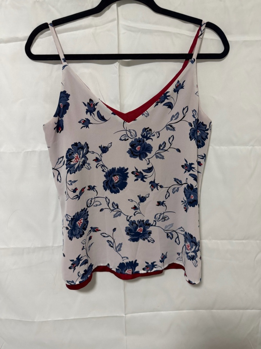 Floral V-Neck Reversible Camisole - Picture 4 of 6